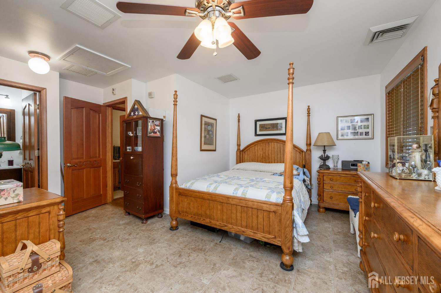 1404 Columbus Road Burlington, NJ 08016 - Photo 33 of 60 Gallery Image 33