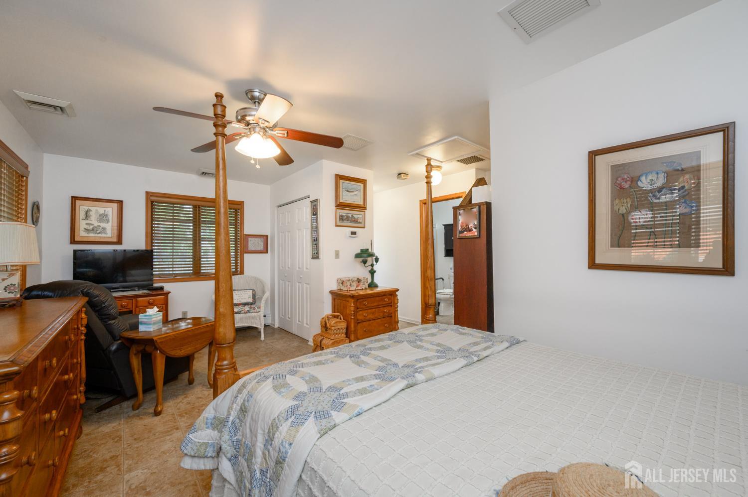 1404 Columbus Road Burlington, NJ 08016 - Photo 34 of 60 Gallery Image 34