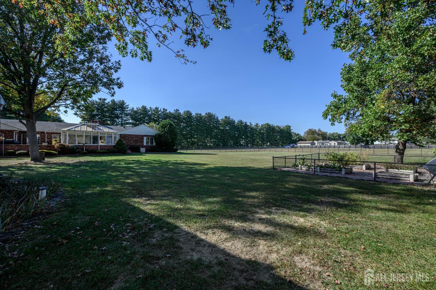 1404 Columbus Road Burlington, NJ 08016 - Photo 45 of 60 Gallery Image 45