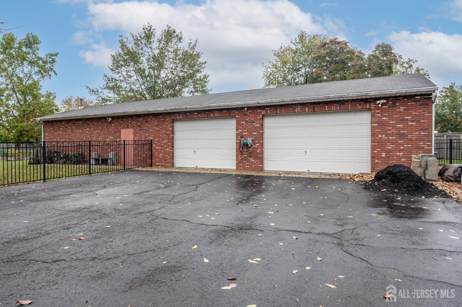 1404 Columbus Road Burlington, NJ 08016 - Photo 50 of 60 Gallery Image 50