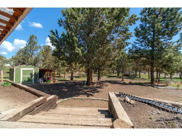 $299,900 | 15144 Southeast Easy Street, Prineville, OR 97754