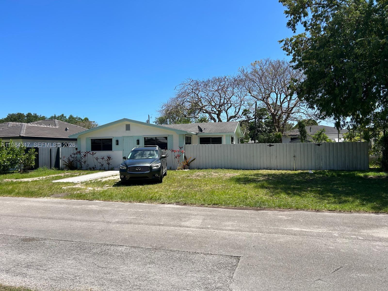 8866 Southwest 126th Street Miami, FL 33176 - Photo 2 of 29