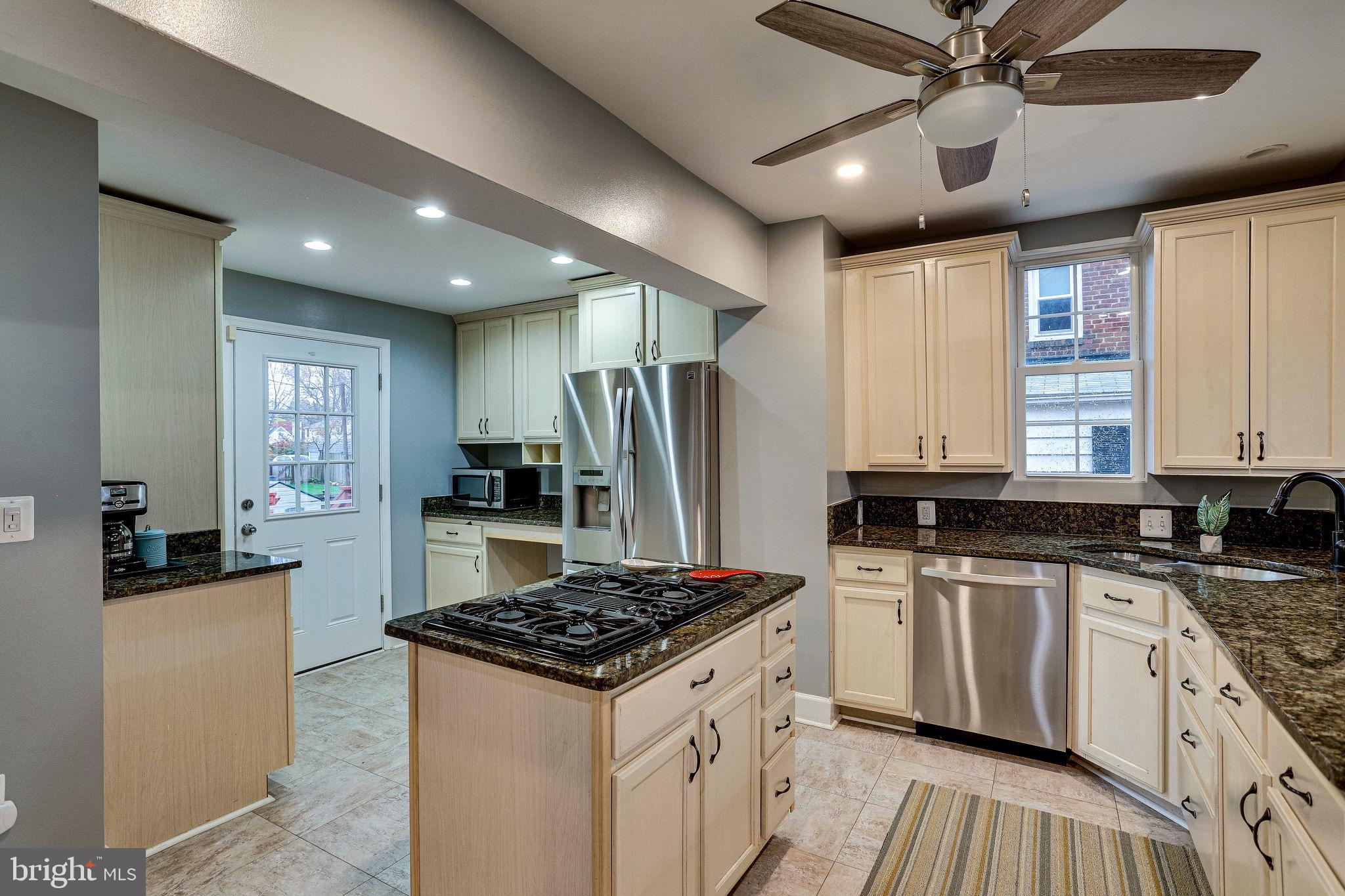 9907 Renfrew Road Silver Spring, MD 20901 - Photo 12 of 32