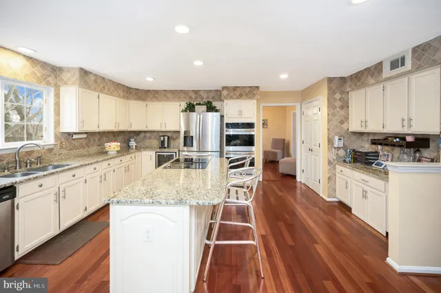 $915,000 | 9309 East Carondelet Drive, Manassas Park, VA 20111