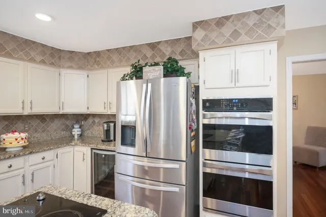 $915,000 | 9309 East Carondelet Drive, Manassas Park, VA 20111