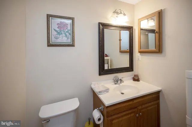 $915,000 | 9309 East Carondelet Drive, Manassas Park, VA 20111