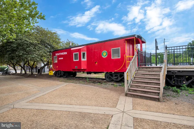 $915,000 | 9309 East Carondelet Drive, Manassas Park, VA 20111