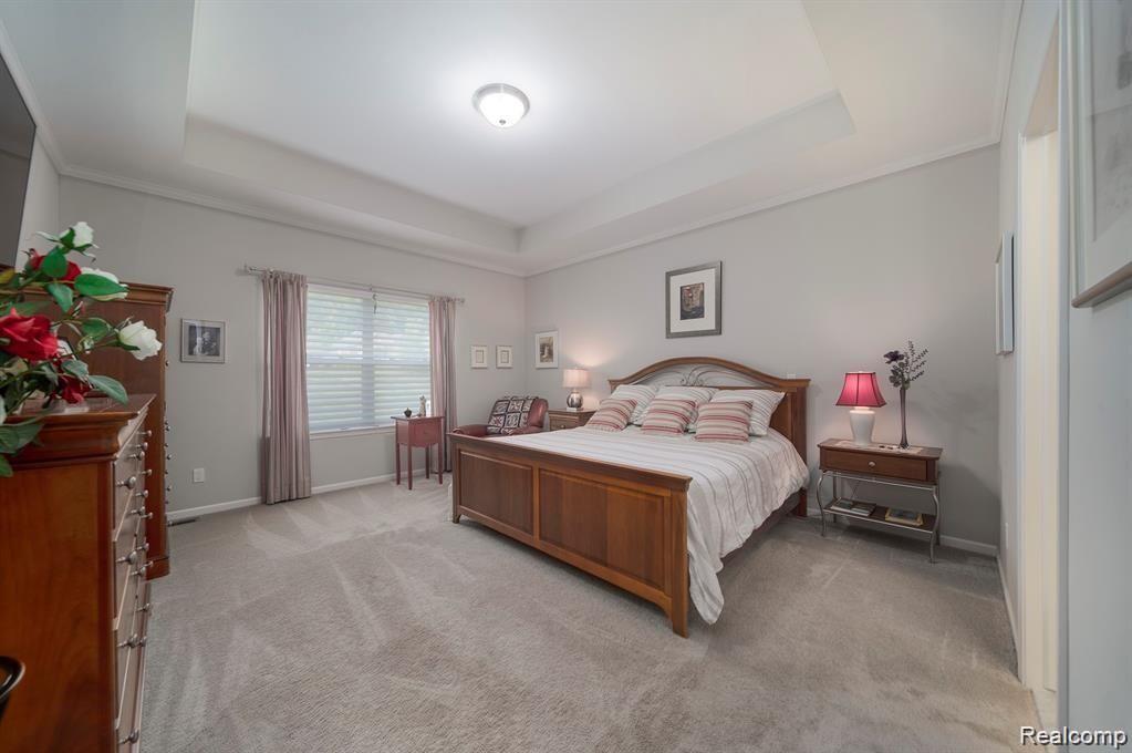 5483 Woodfall Road Clarkston, MI 48348 - Photo 20 of 43 Master Suite