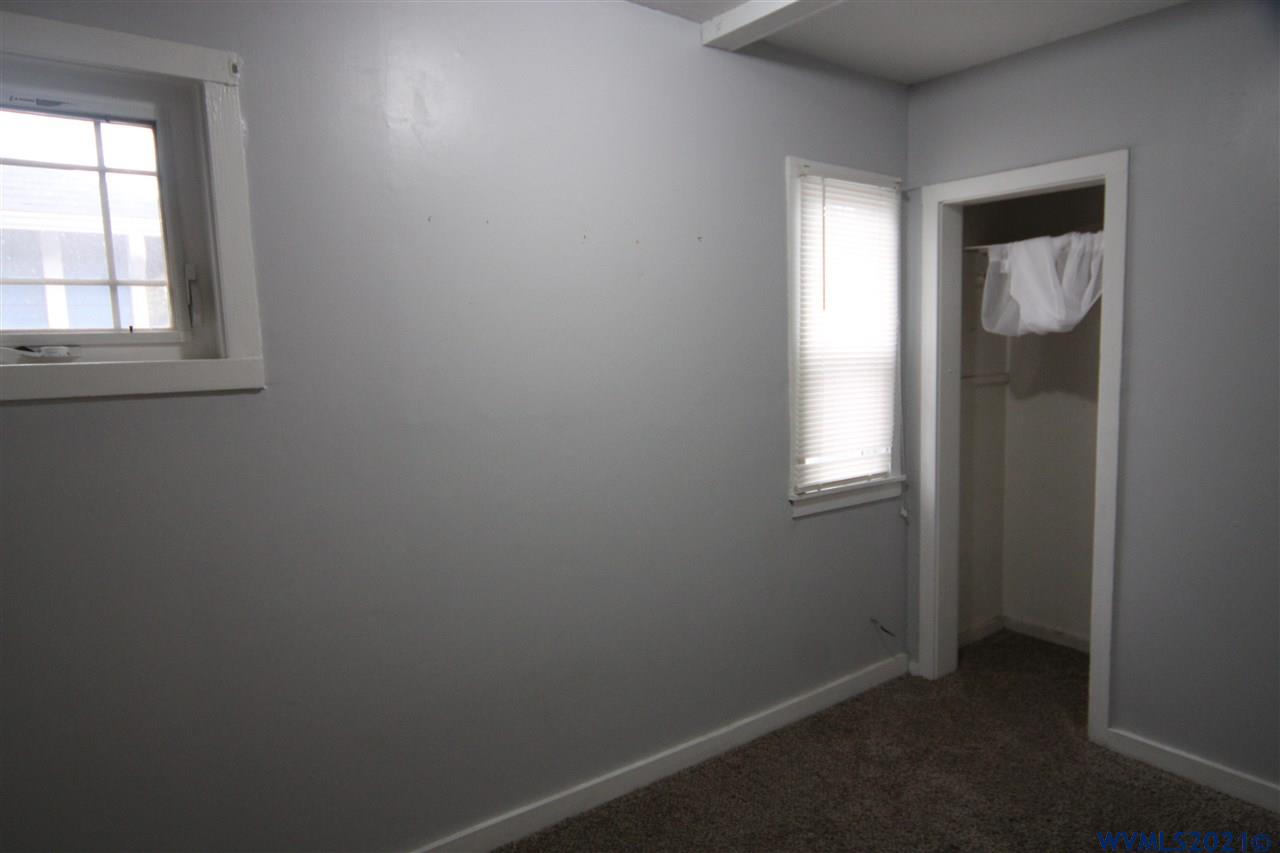 2347 Breyman Street Northeast Salem, OR 97301 - Photo 11 of 25