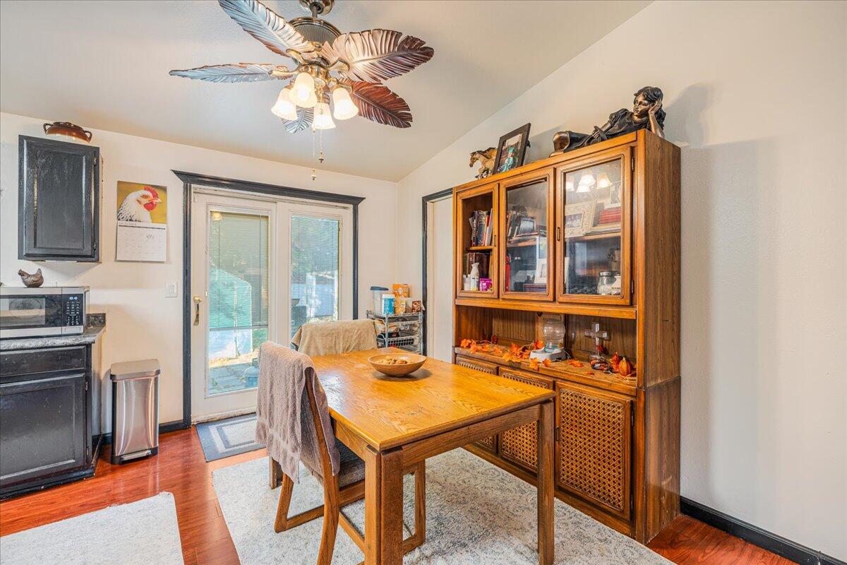 1547 Southwest 33rd Street Redmond, OR 97756 - Photo 14 of 33 10-1547 SW 33rd St -9