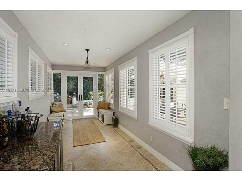 5621 Alton Road Miami Beach, FL 33140 - Photo 18 of 33