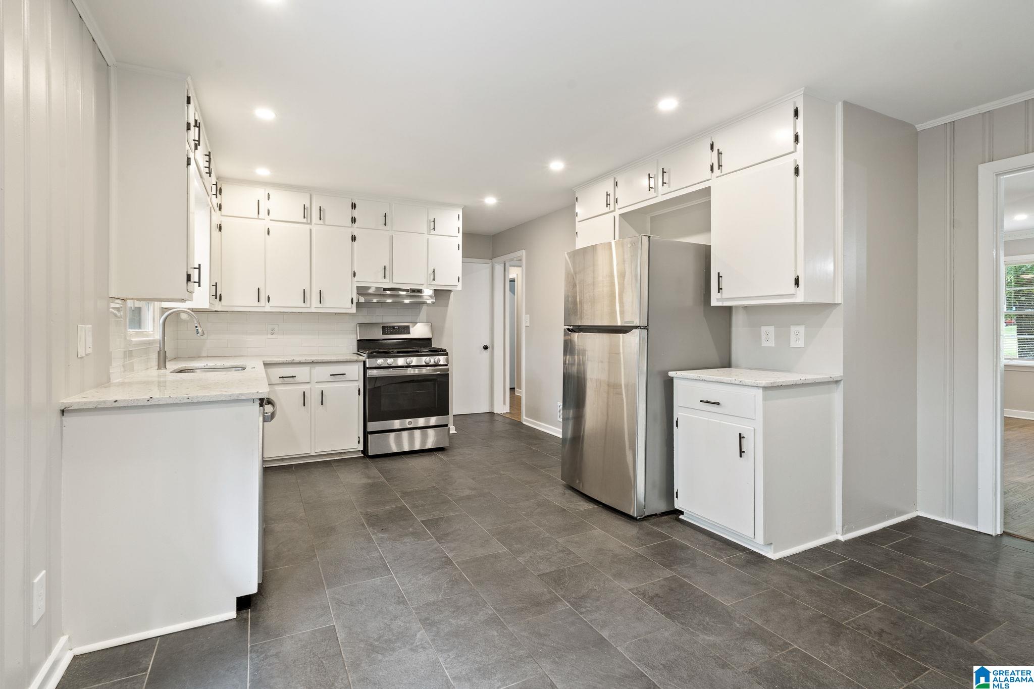 513 Ferndale Road Birmingham, AL 35235 - Photo 8 of 35 Gallery Image 8