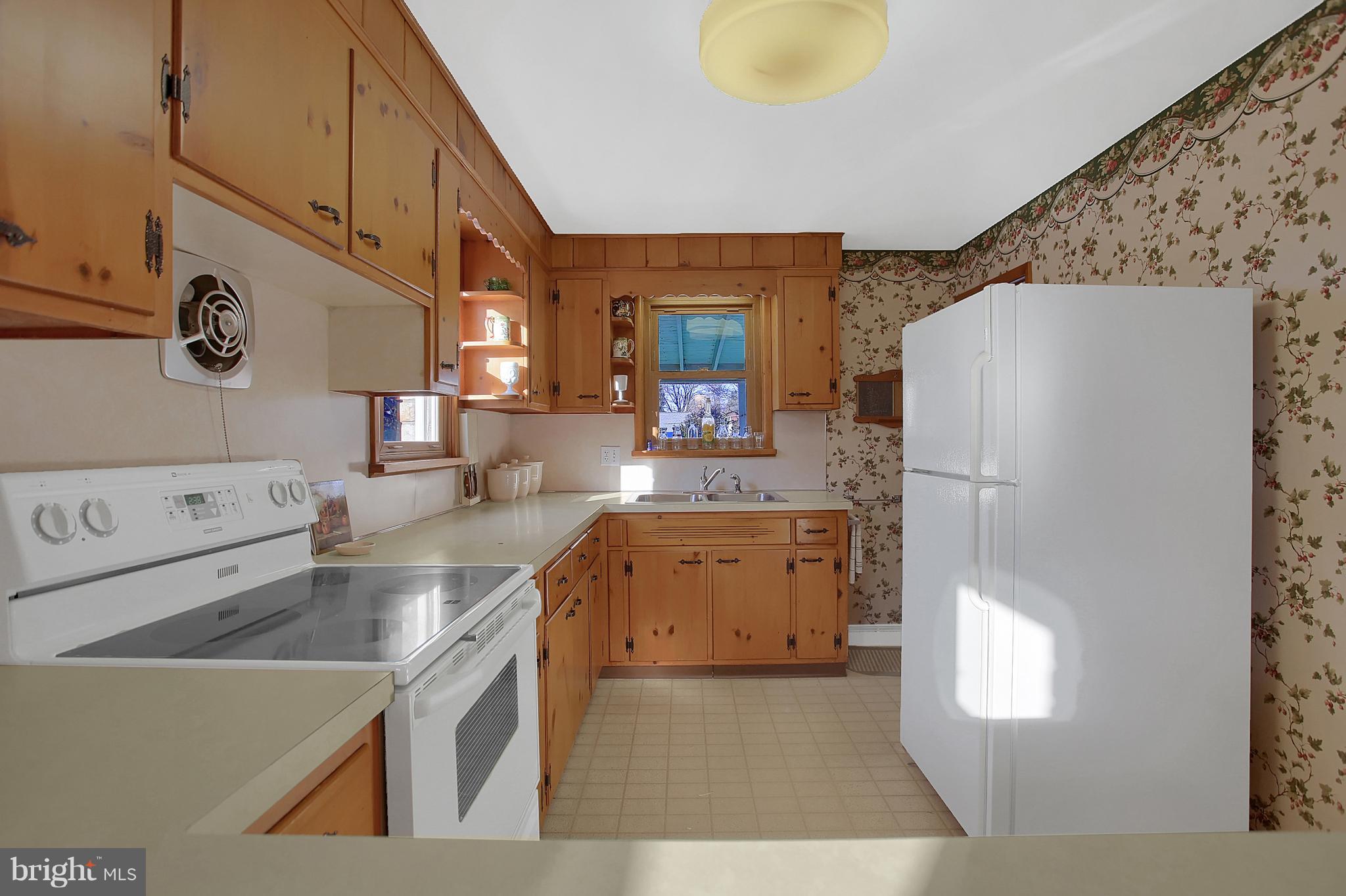 2056 West Trindle Road Carlisle, PA 17013 - Photo 13 of 24 Gallery Image 13