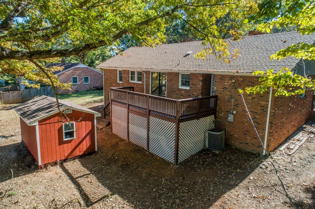 229 Evergreen Road Clarksville, VA 23927 - Photo 4 of 61 Gallery Image 4