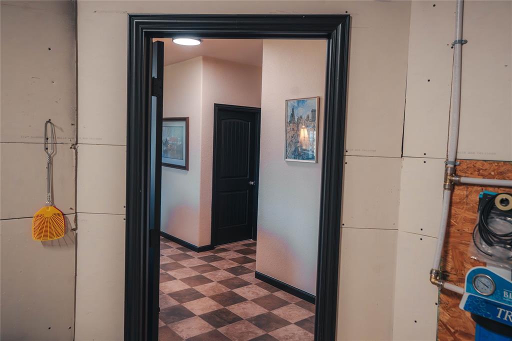 20548 Fm 901 Road Gordonville, TX 76245 - Photo 23 of 39 Connected Storage, Bonus, mud room