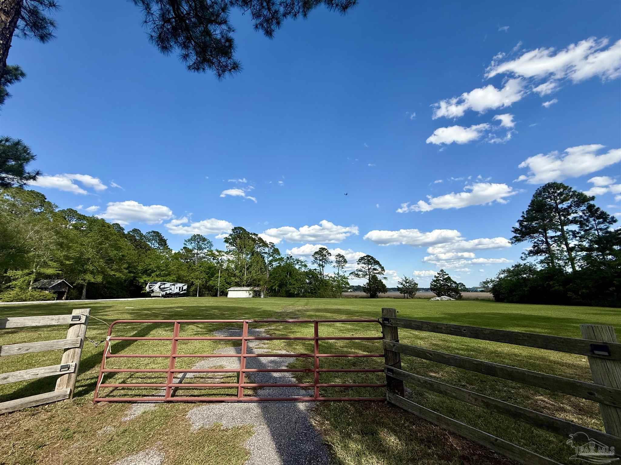 7524 Petersen Point Road Milton, FL 32583 - Photo 16 of 35