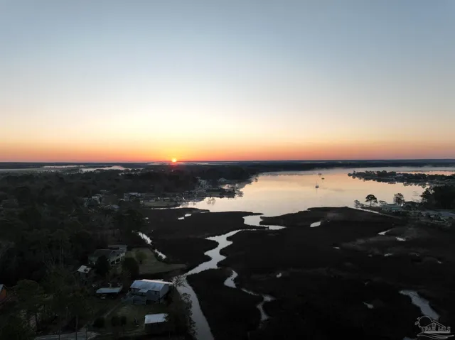 $314,900 | 7524 Petersen Point Road, Milton, FL 32583