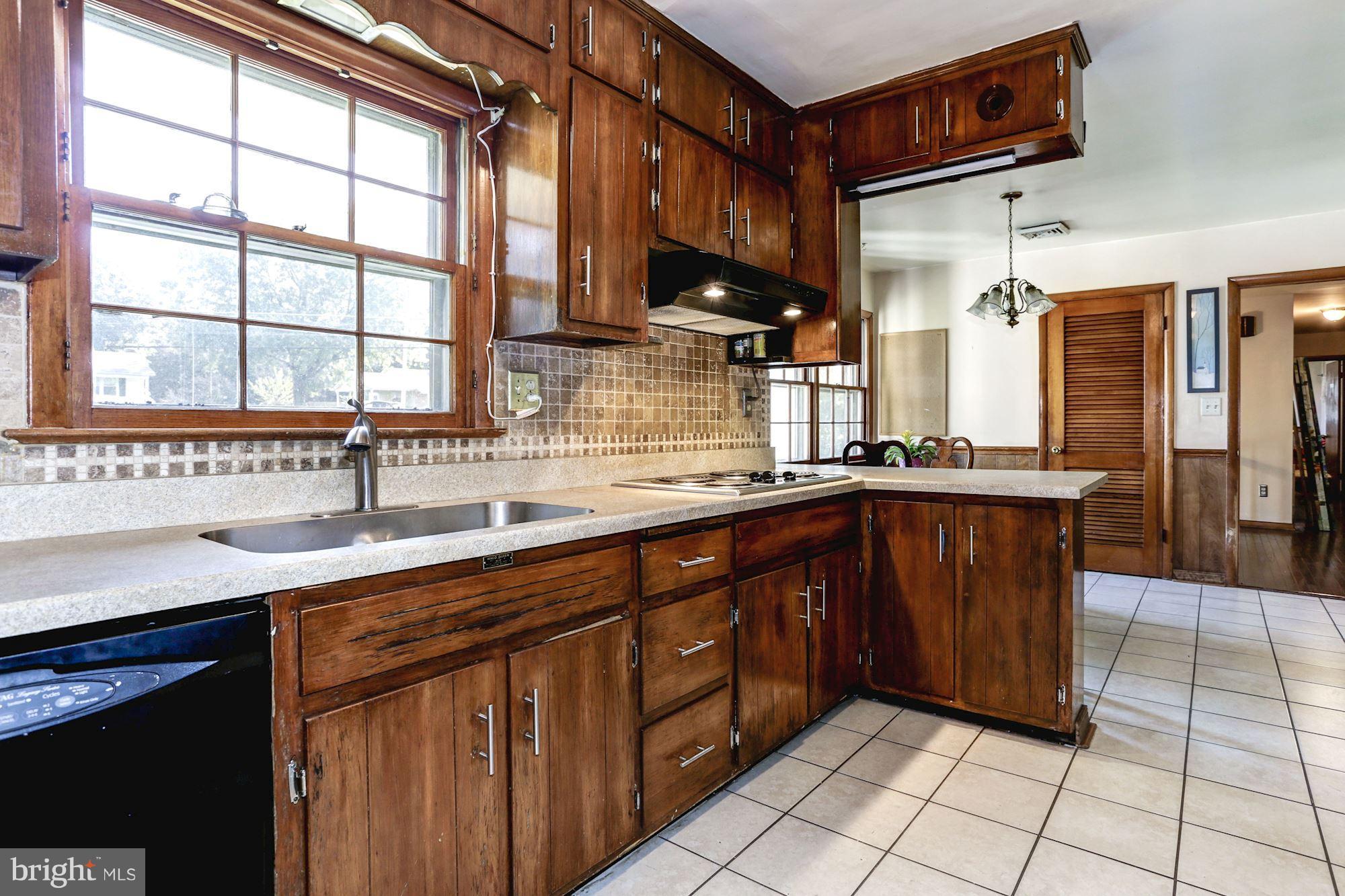 9217 Gue Road Damascus, MD 20872 - Photo 14 of 27 Kitchen