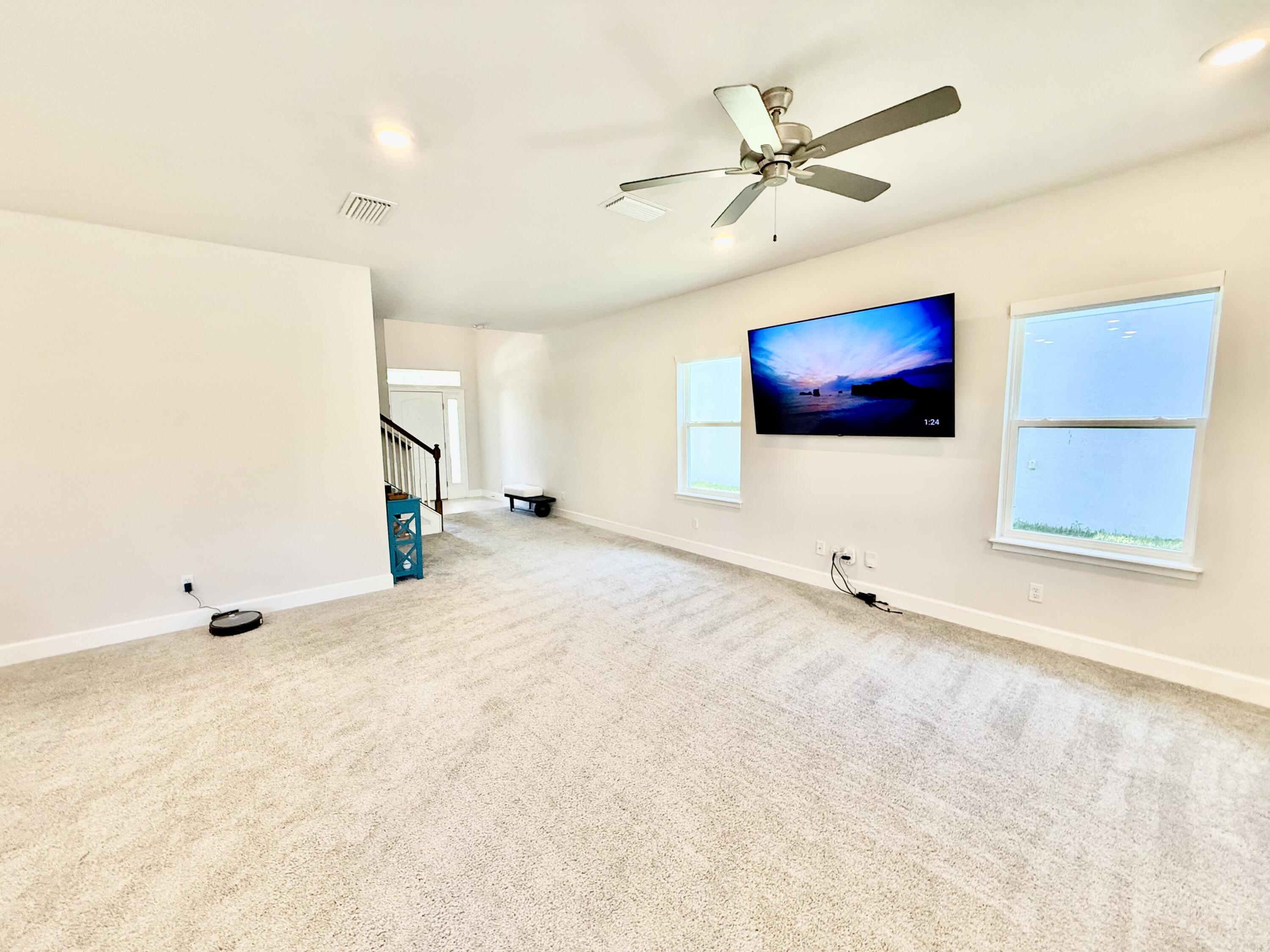 692 Northeast Turtleback Trail Port St. Lucie, FL 34983 - Photo 15 of 32 IMG_7336