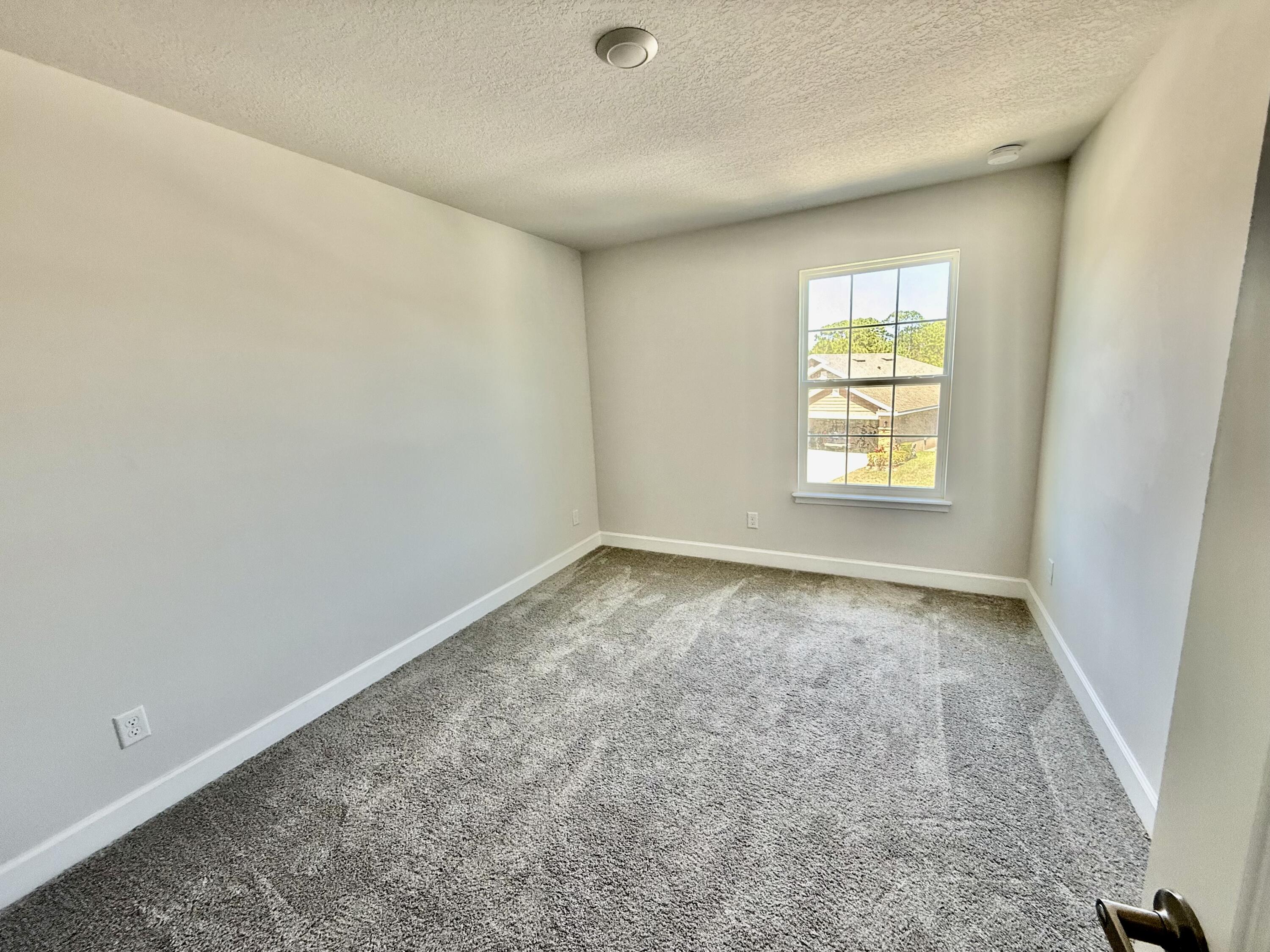 692 Northeast Turtleback Trail Port St. Lucie, FL 34983 - Photo 25 of 32 IMG_7357