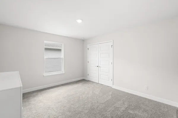 $2,900 | 692 Northeast Turtleback Trail, Port St. Lucie, FL 34983