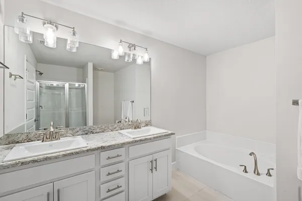 $2,900 | 692 Northeast Turtleback Trail, Port St. Lucie, FL 34983