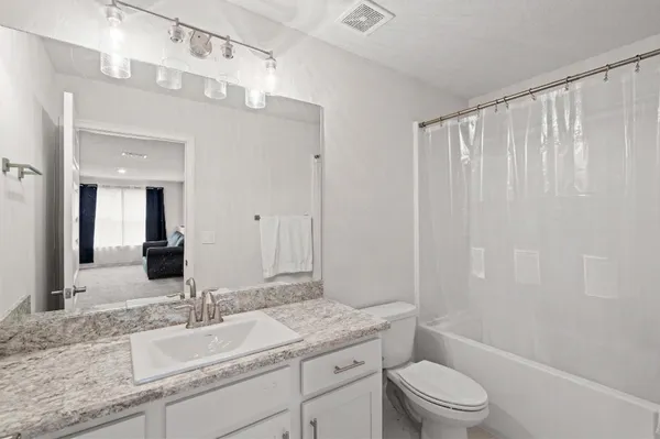 $2,900 | 692 Northeast Turtleback Trail, Port St. Lucie, FL 34983