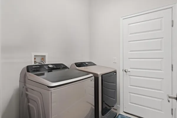 $2,900 | 692 Northeast Turtleback Trail, Port St. Lucie, FL 34983