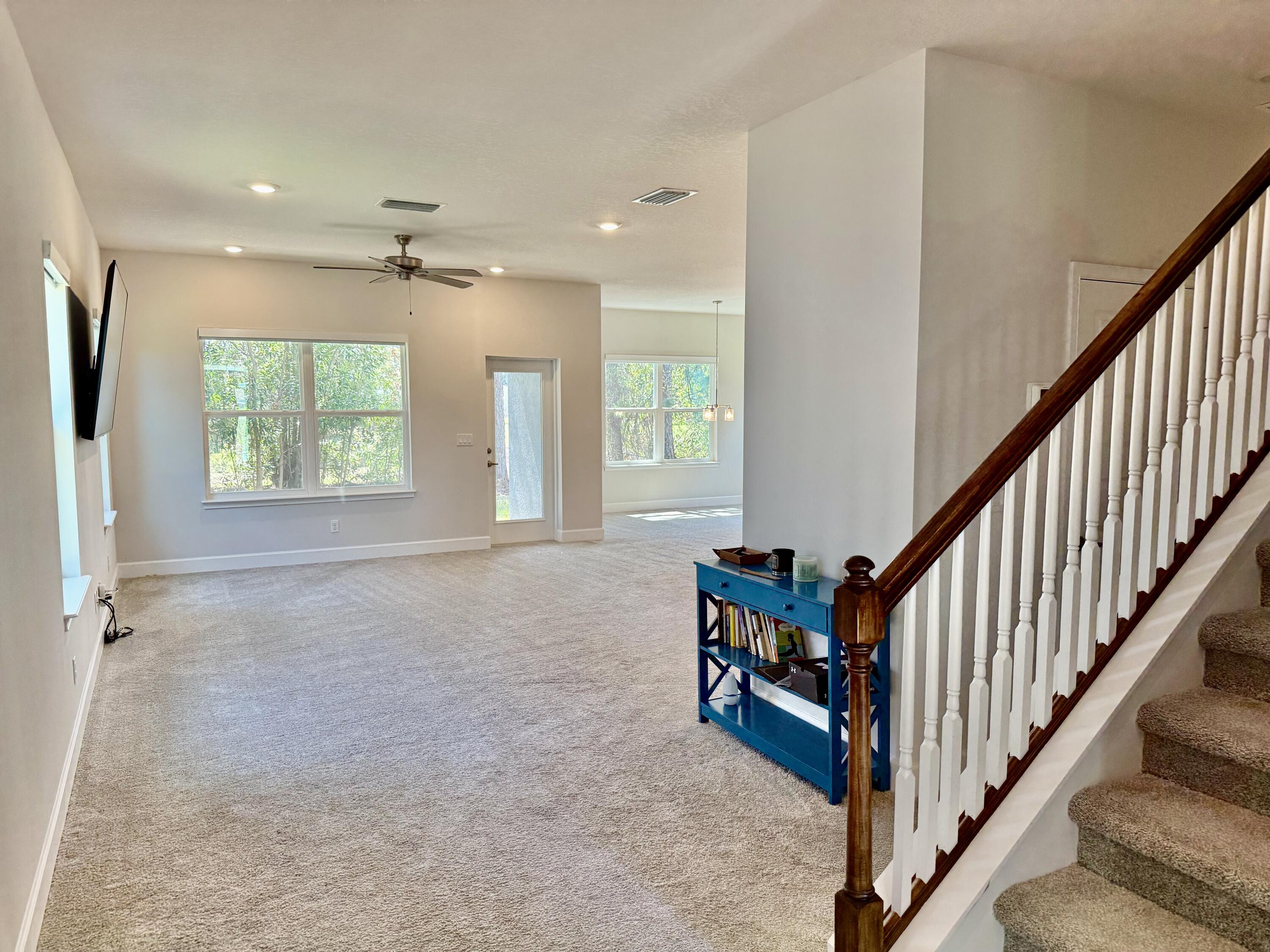 692 Northeast Turtleback Trail Port St. Lucie, FL 34983 - Photo 5 of 32 IMG_7312