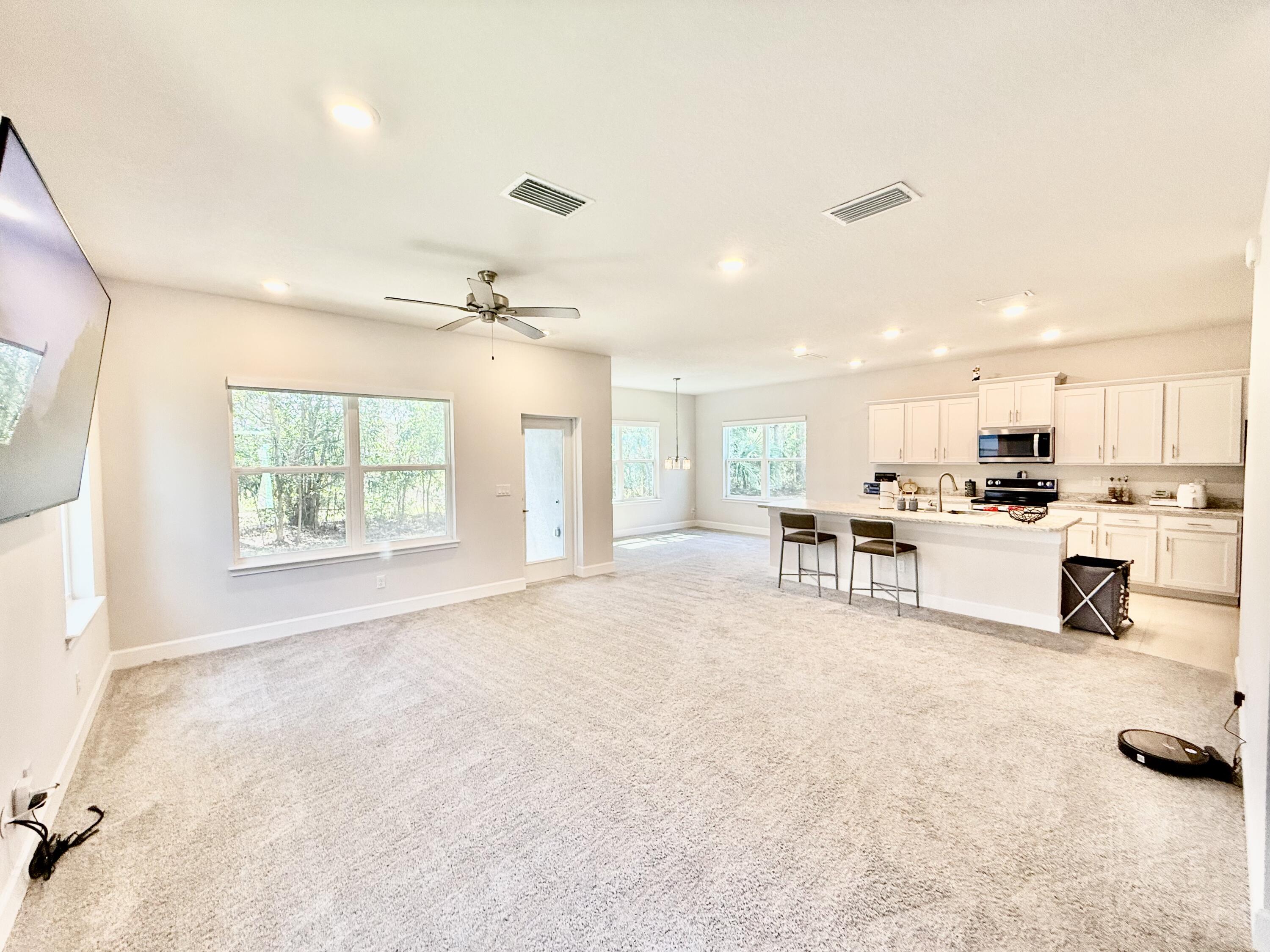 692 Northeast Turtleback Trail Port St. Lucie, FL 34983 - Photo 8 of 32 IMG_7317