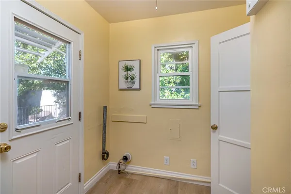 a view of a window in an empty room