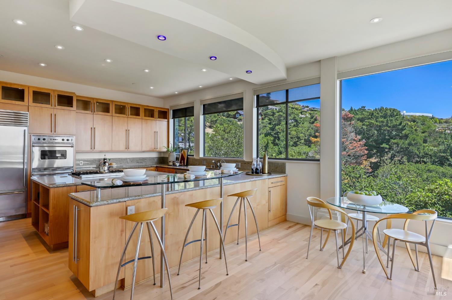 21 Tara Hill Road Tiburon, CA 94920 - Photo 17 of 52