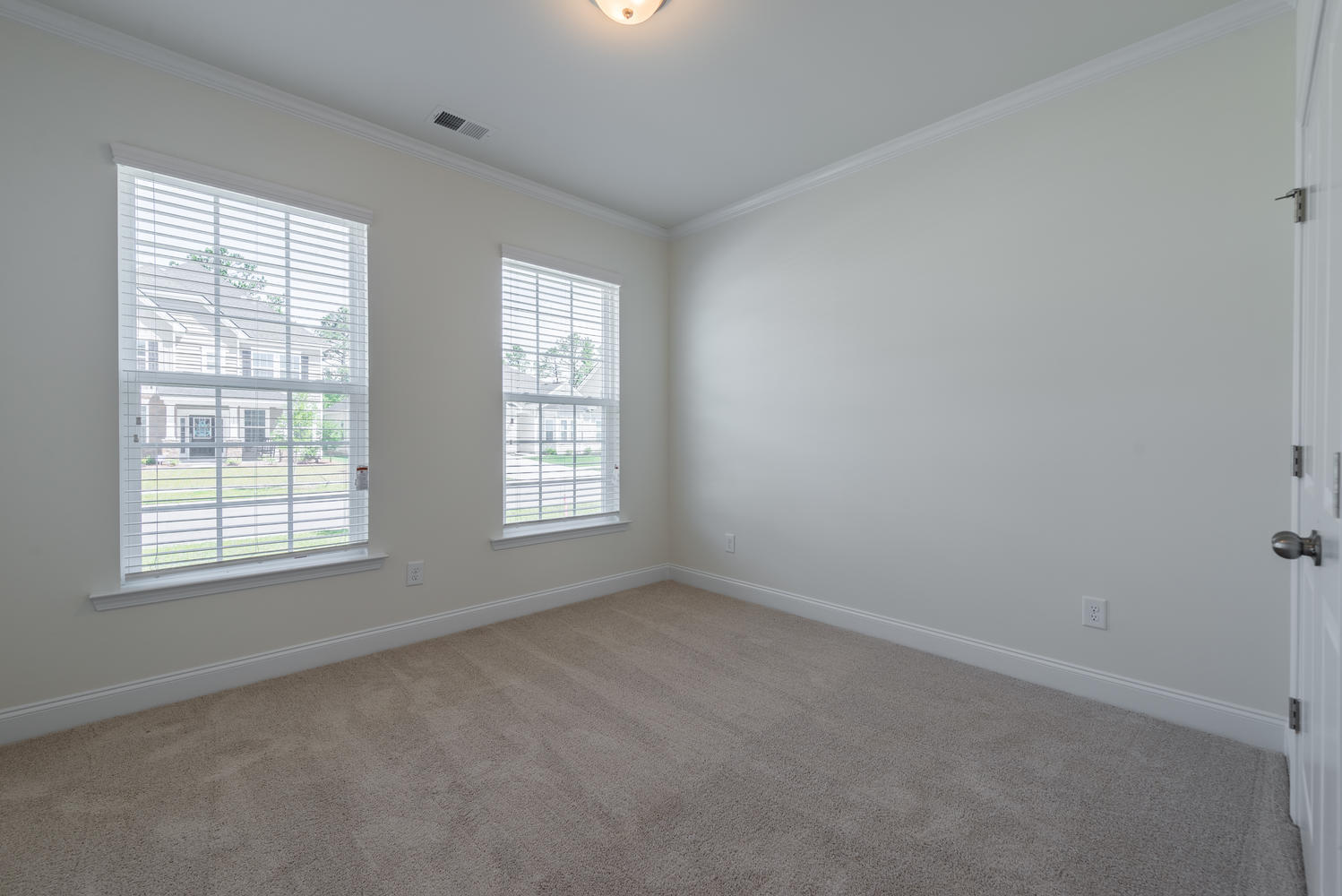 175 Threaded Fern Street Summerville, SC 29485 - Photo 8 of 31 2
