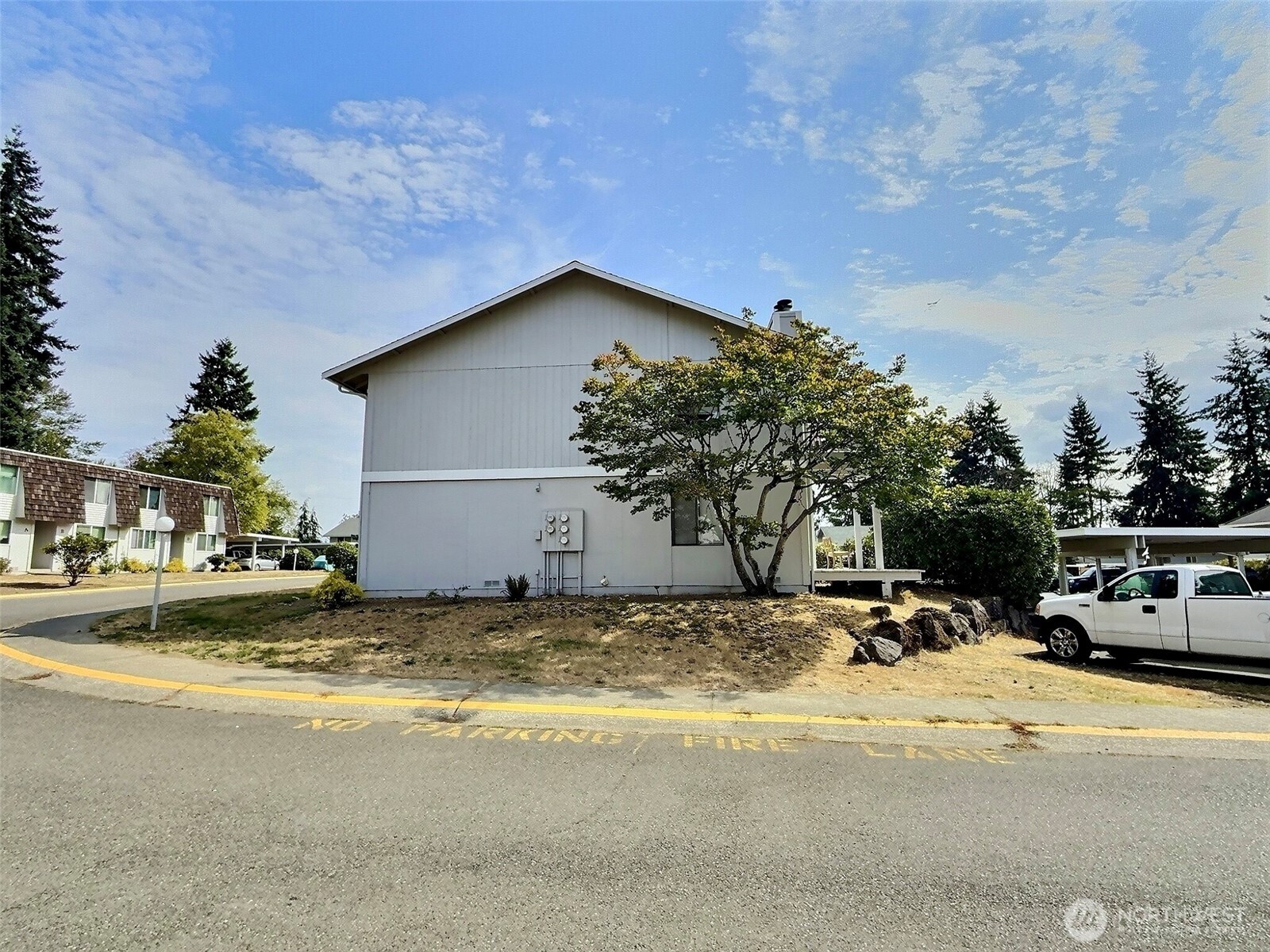 115 South 339th Circle Federal Way, WA 98003 - Photo 2 of 35