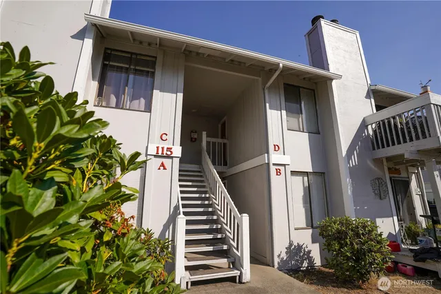 $899,000 | 115 South 339th Circle, Federal Way, WA 98003