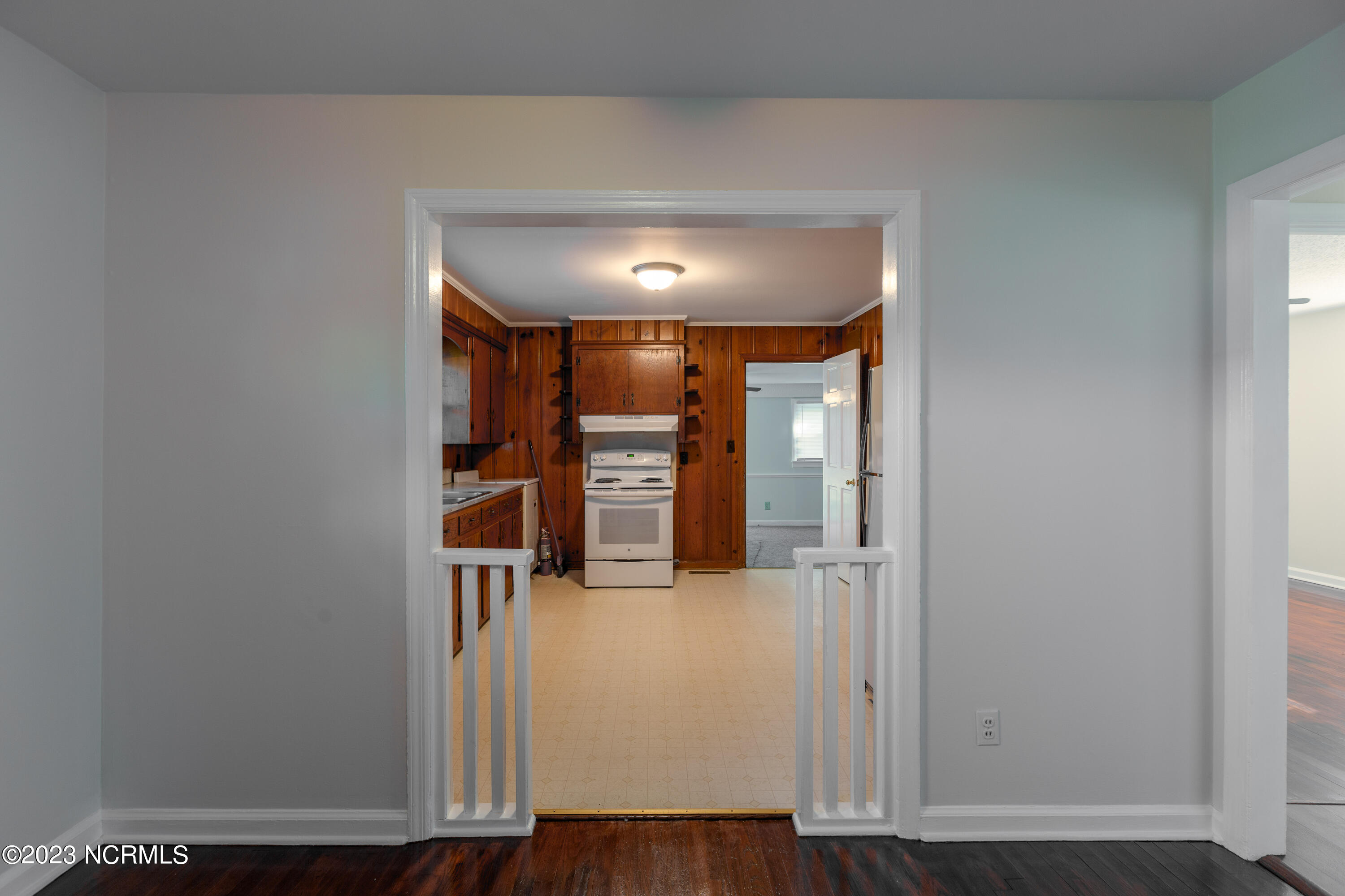 1102 Raleigh Road Clinton, NC 28328 - Photo 4 of 27 1102 Raleigh Rd-5