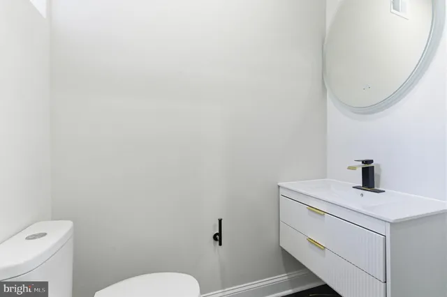 $339,999 | 2248 South Darien Street, Philadelphia, PA 19148