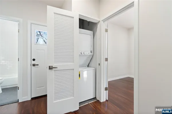 $2,400 | 824 George Street, Unit 1, Plainfield, NJ 07062