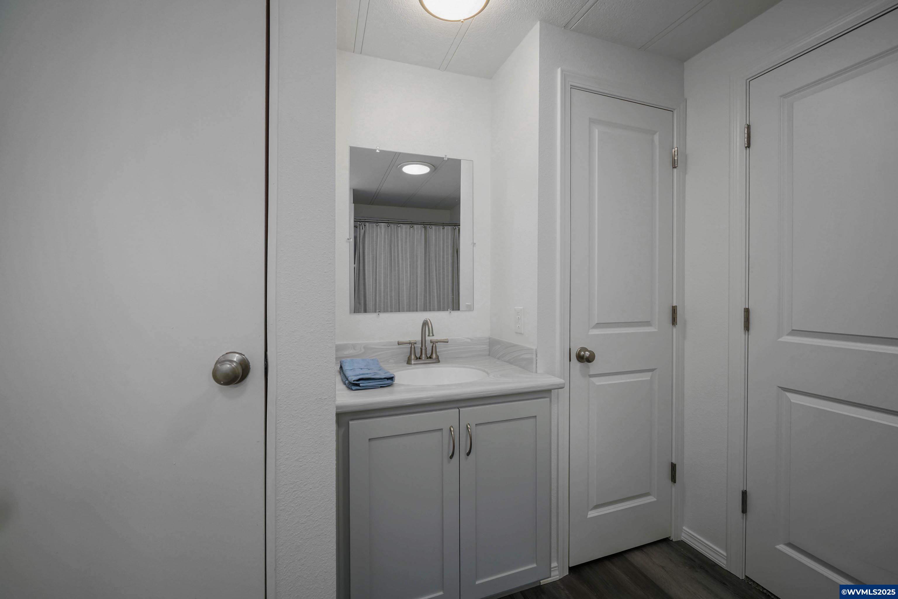 5422 Portland Road Northeast, Unit 55 Salem, OR 97305 - Photo 29 of 37