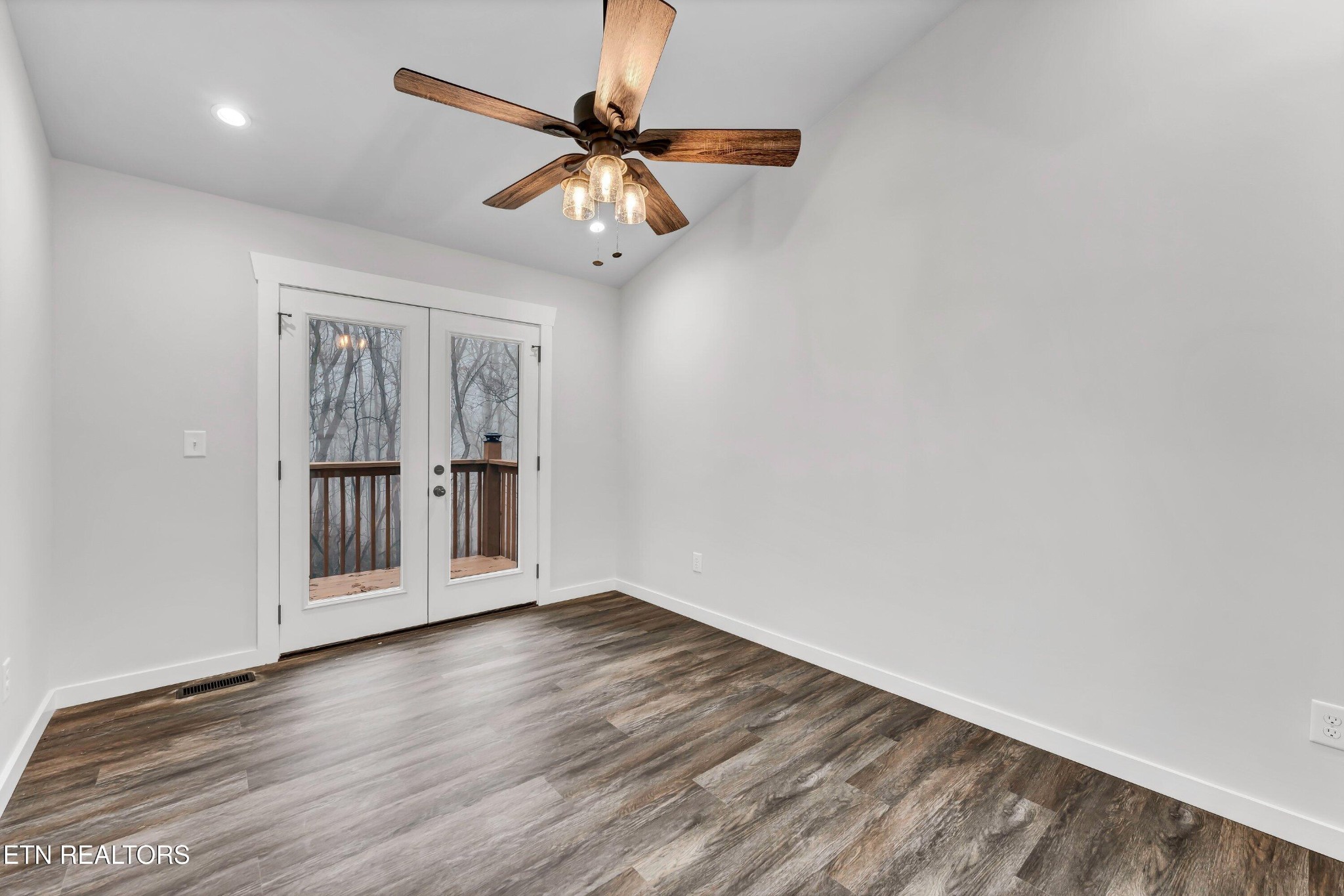 122 Warrior Lane Oak Ridge, TN 37830 - Photo 11 of 16 Gallery Image 11