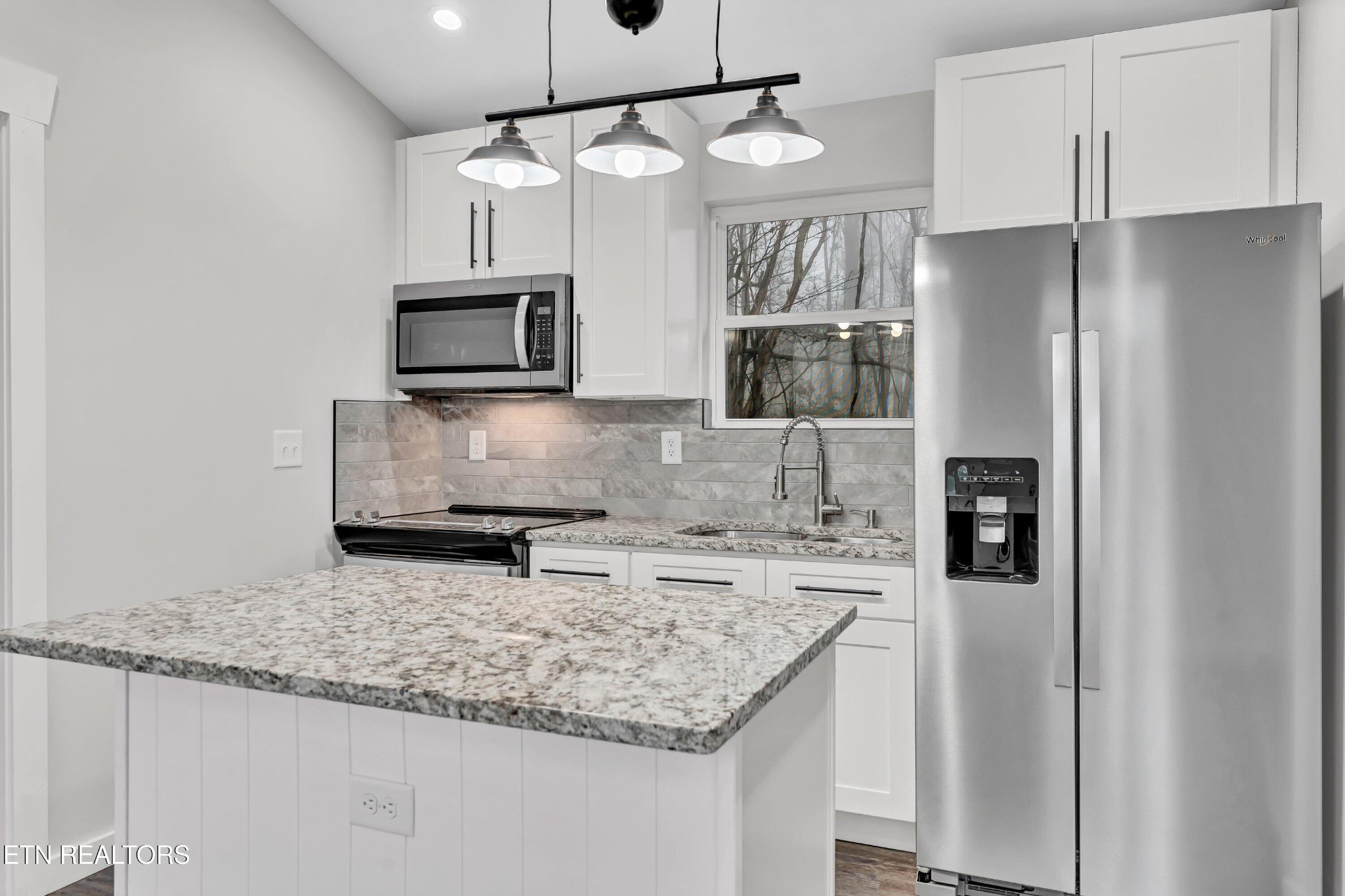 122 Warrior Lane Oak Ridge, TN 37830 - Photo 7 of 16 Gallery Image 7