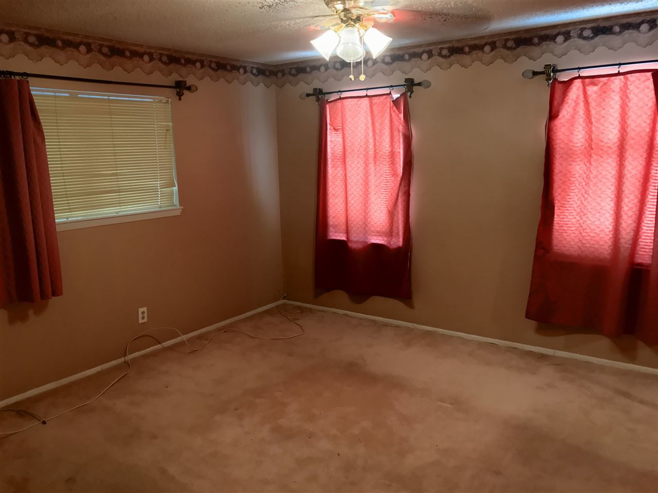 176 Arizona Loop Laredo, TX 78041 - Photo 13 of 20 Gallery Image 13