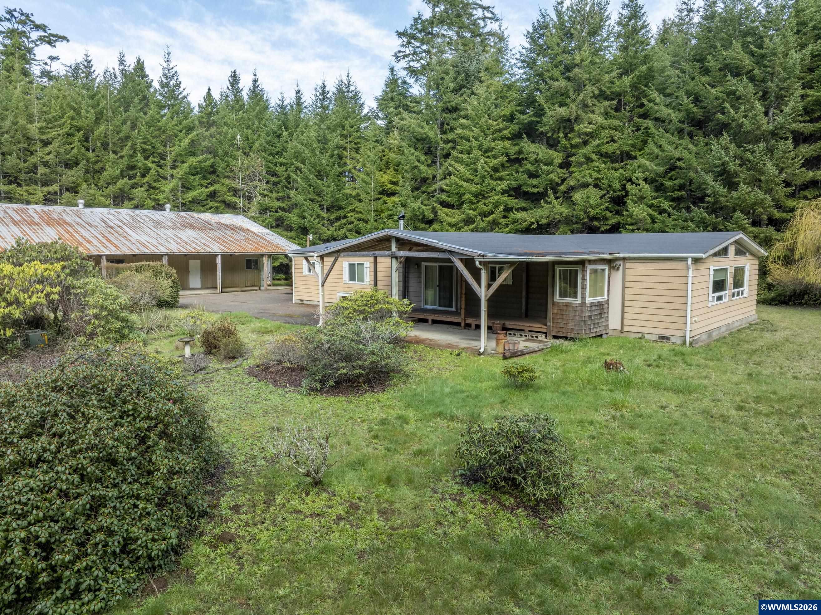 533 North Bayview Road Waldport, OR 97394 - Photo 7 of 49