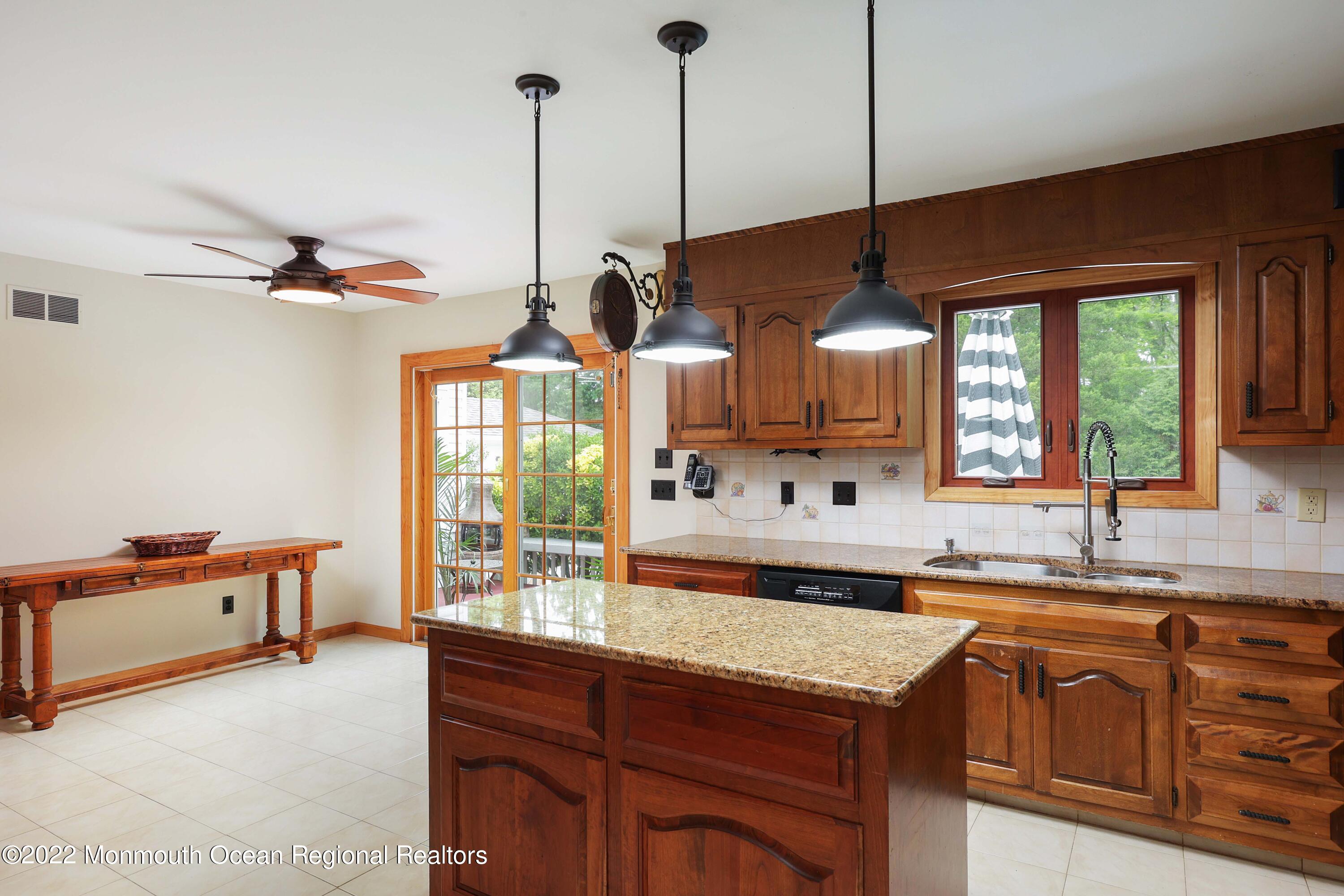 42 Cypress Neck Road Lincroft, NJ 07738 - Photo 16 of 46 758A8373