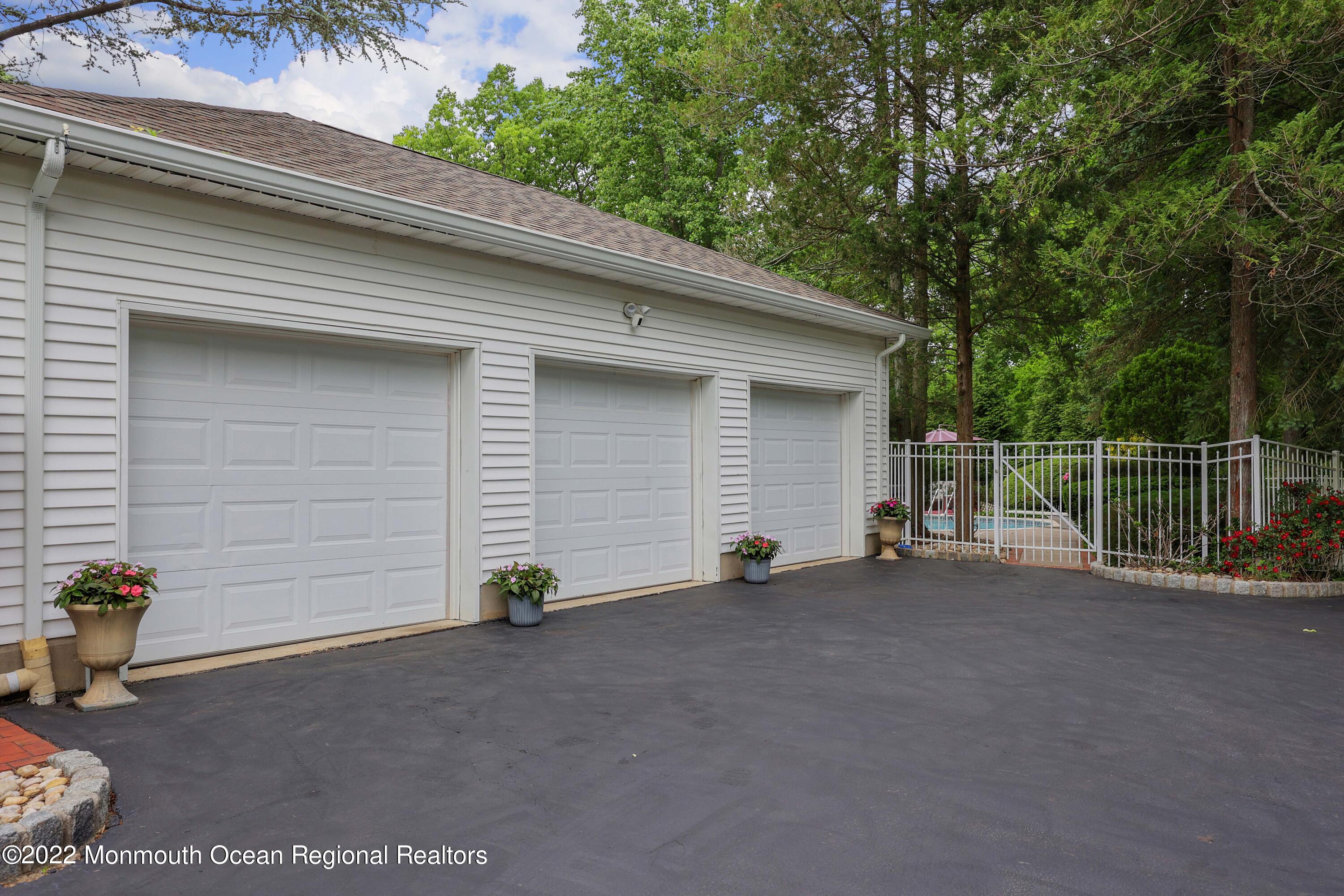 42 Cypress Neck Road Lincroft, NJ 07738 - Photo 7 of 46 758A8224_5_6_7_8