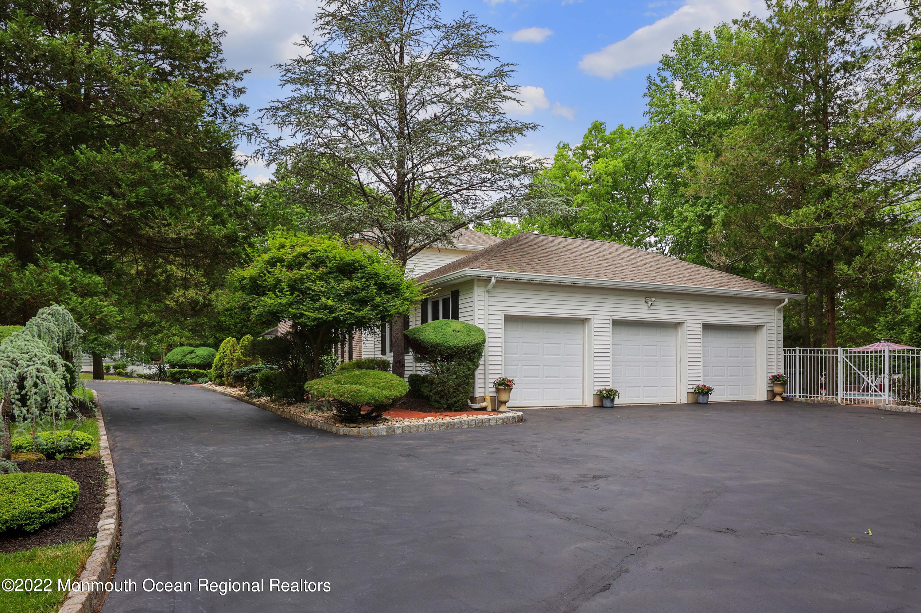 42 Cypress Neck Road Lincroft, NJ 07738 - Photo 8 of 46 758A8174_5_6_7_8