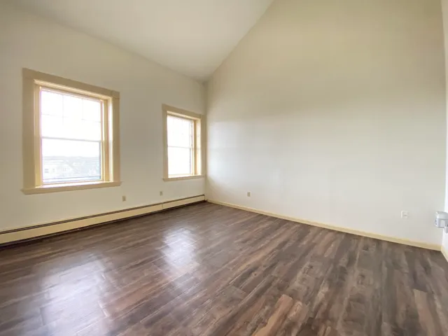 $1,725 | 521 Pine Street, Unit 309, Manchester, NH 03104