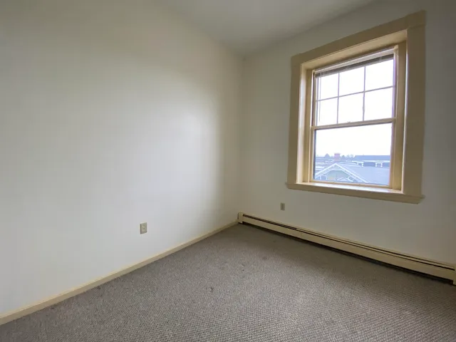 $1,725 | 521 Pine Street, Unit 309, Manchester, NH 03104