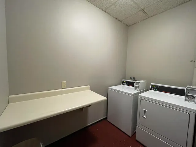 $1,725 | 521 Pine Street, Unit 309, Manchester, NH 03104