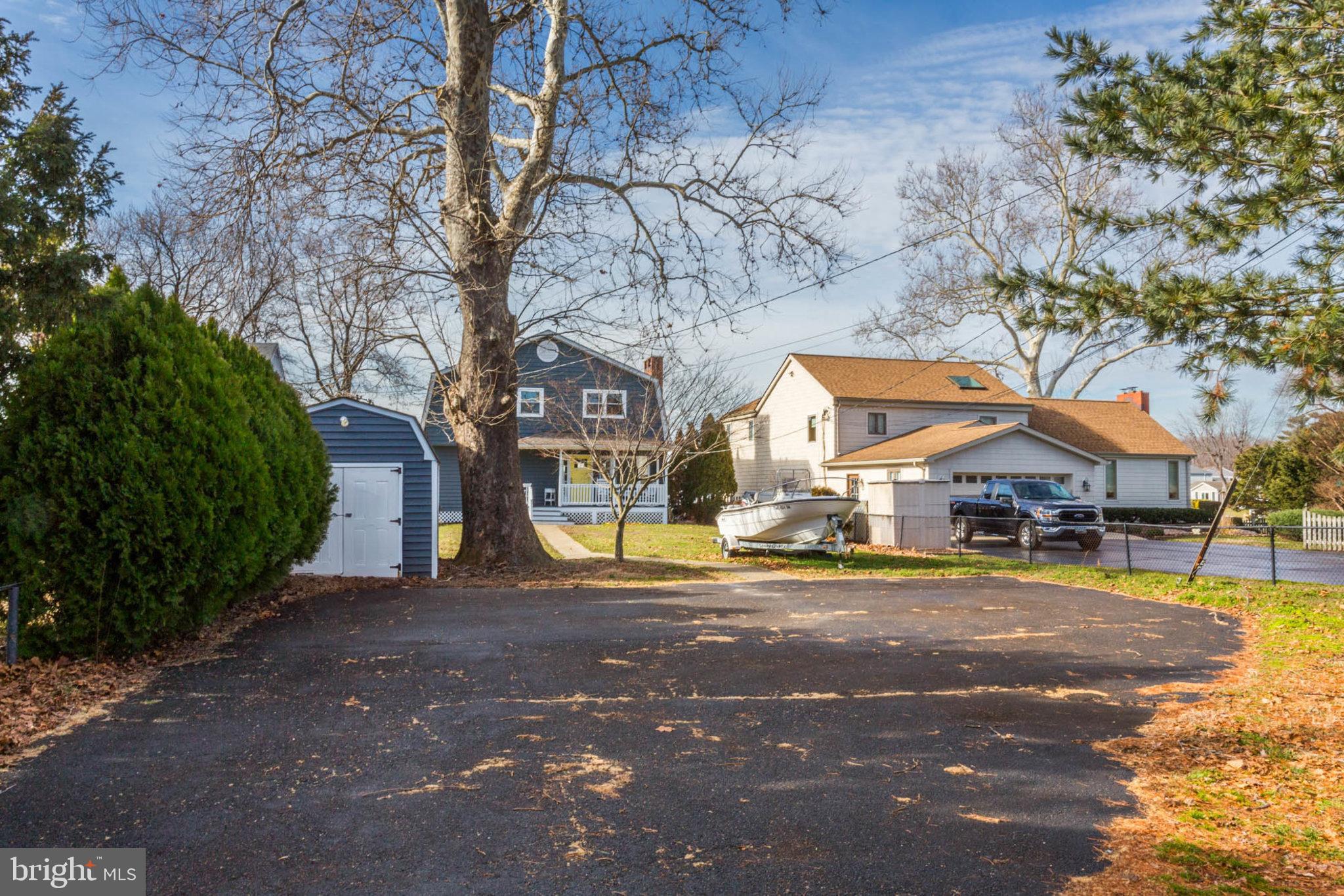2103 Poplar Ridge Road Pasadena, MD 21122 - Photo 34 of 38 Plenty of parking and room for boat as well!